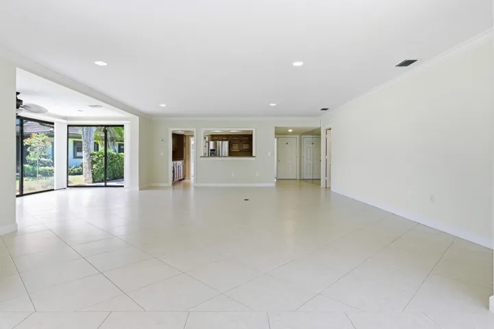 2730_Polo_Island_Dr_A_101_Wellington_010