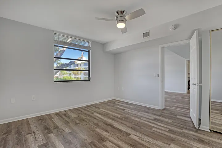 3650 Whitehall #201 (19)