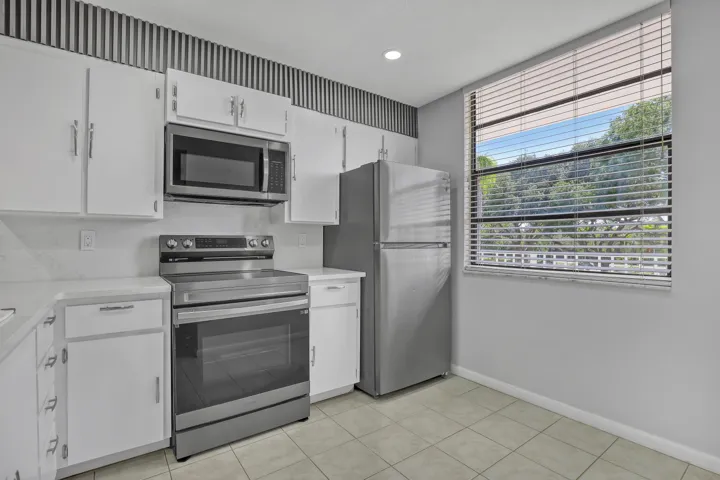 3650 Whitehall #201 (13)
