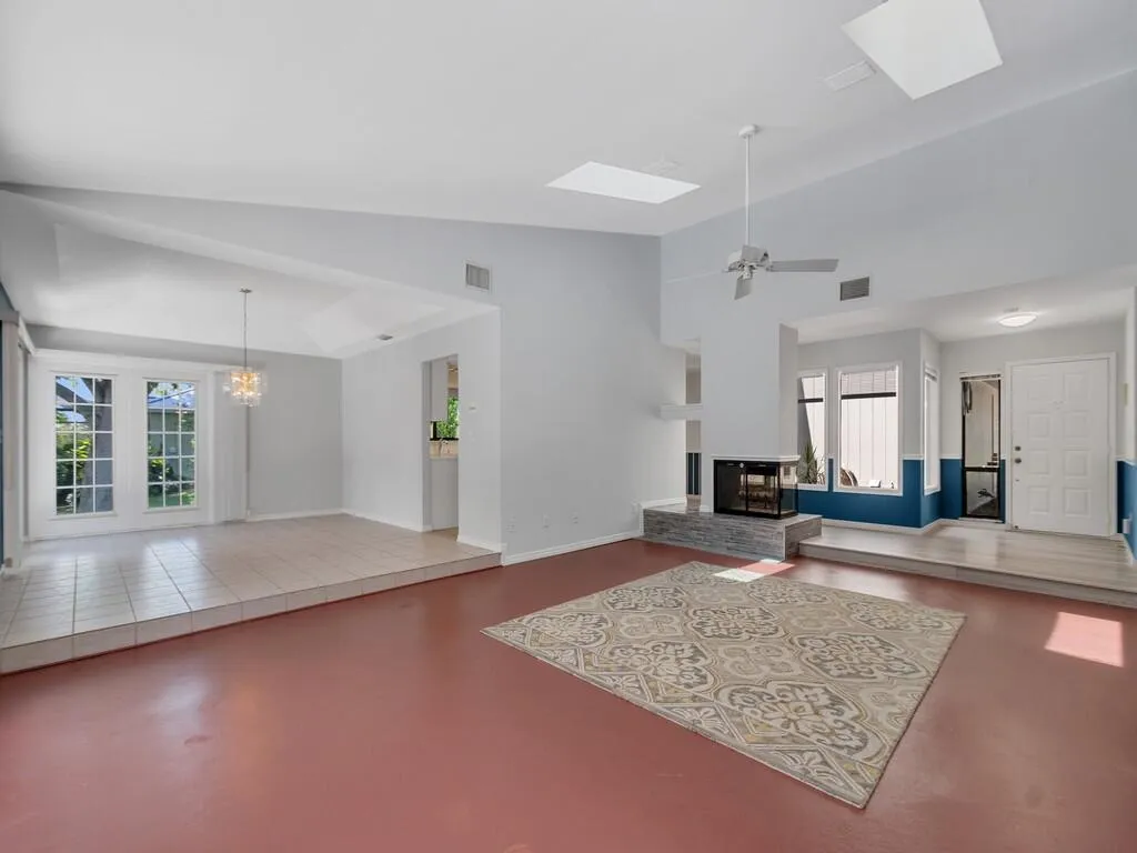 Property photo 28