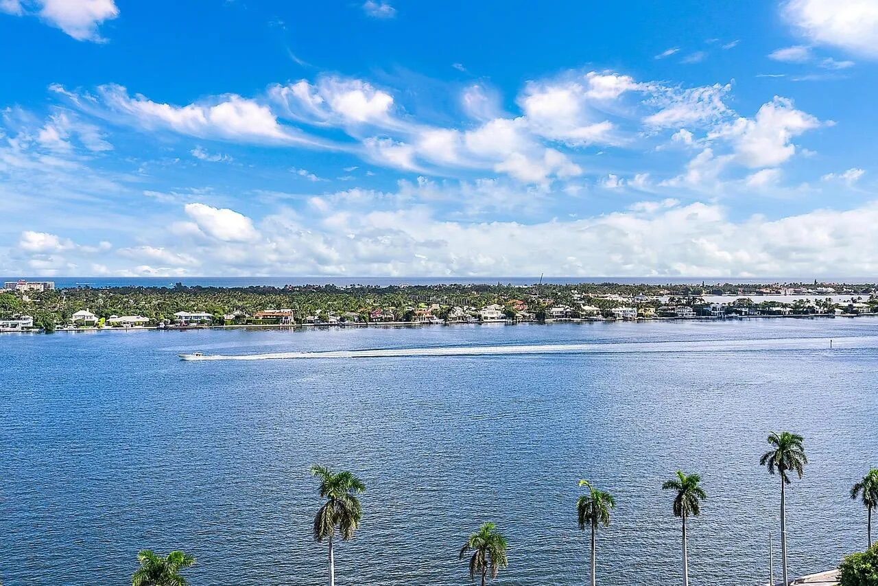 1701 S Flagler Dr Unit 1605 -32