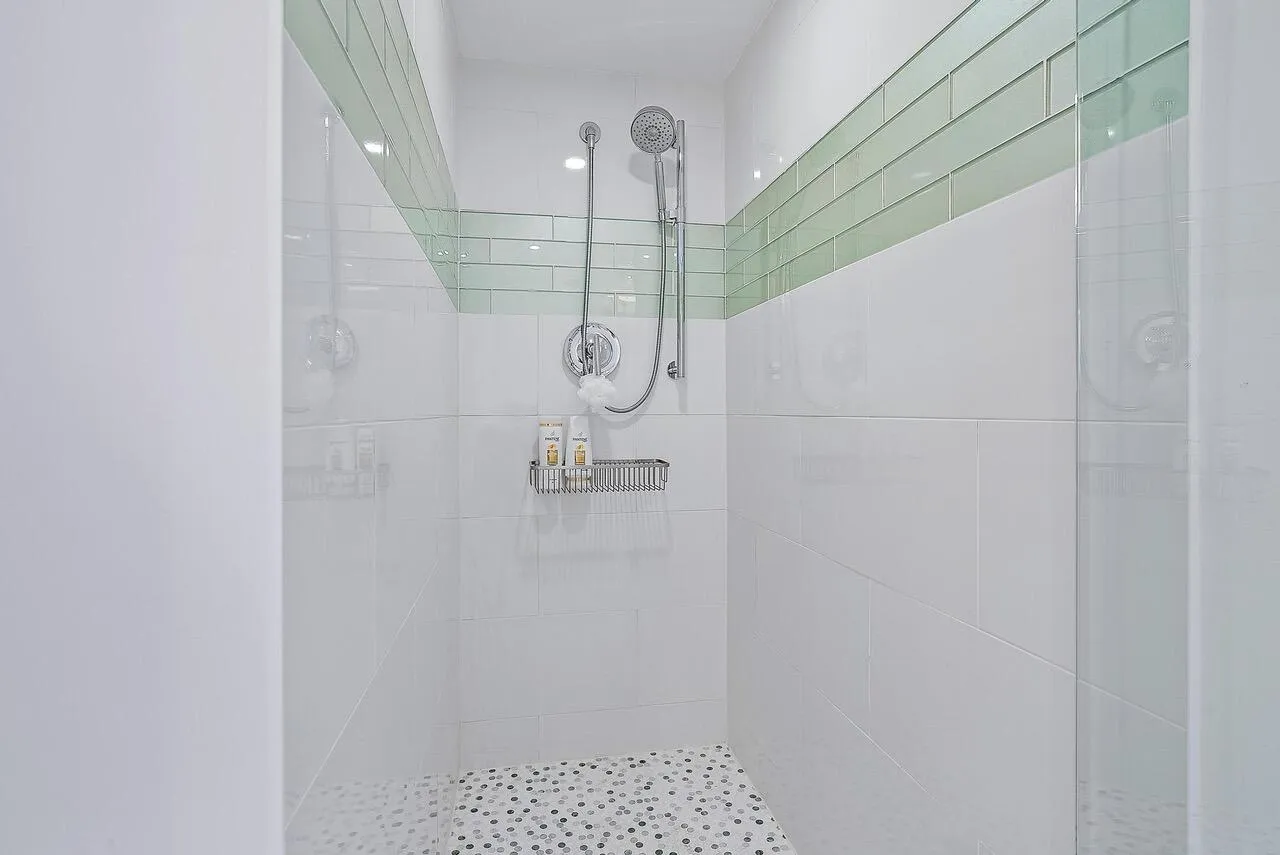 1701 S Flagler Dr Unit 1605 -18