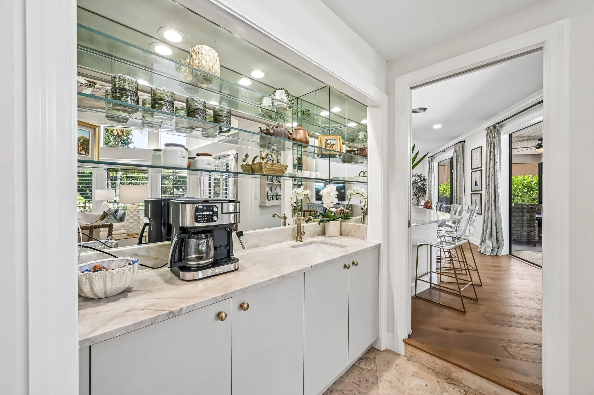 Coffee station or wine bar located off of the living room