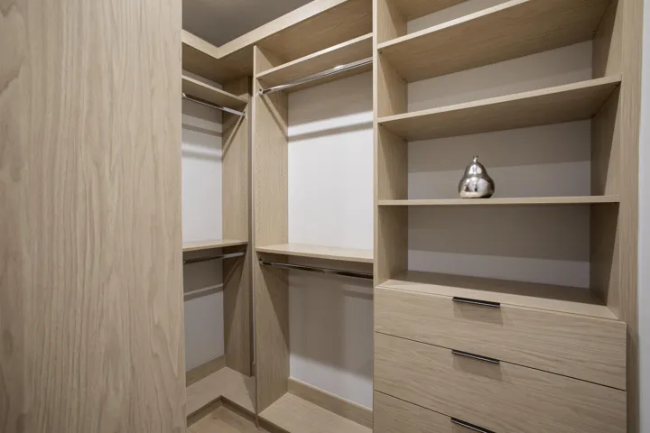 PRIMARY CLOSET 2