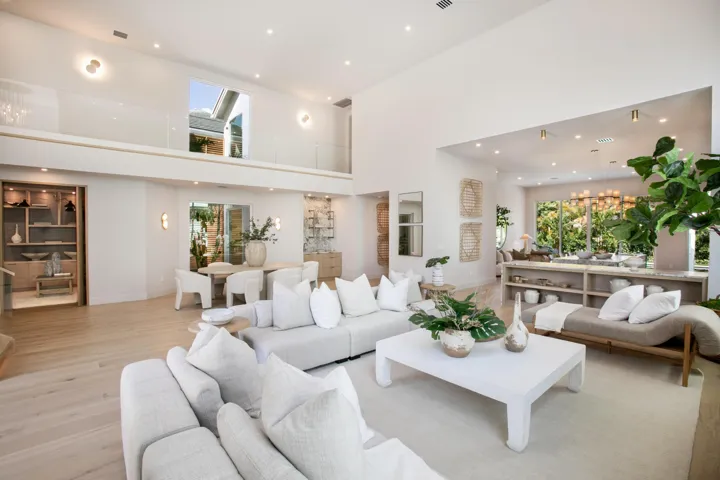 VIEW TO ATRIUM/LIBRARY/WET BAR