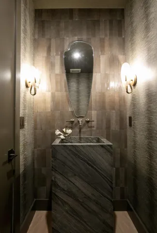 POWDER WITH CUSTOM GRANITE SINK