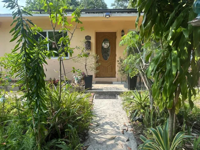 1631 front door