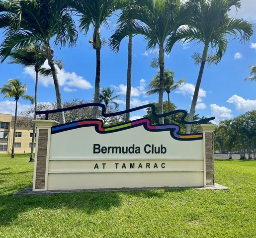 BERMUDA CLUB SIGN