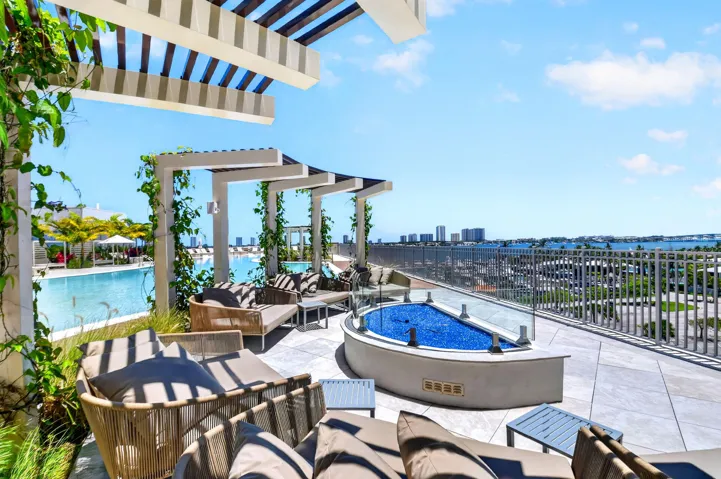 Amenities sixth floor sun deck