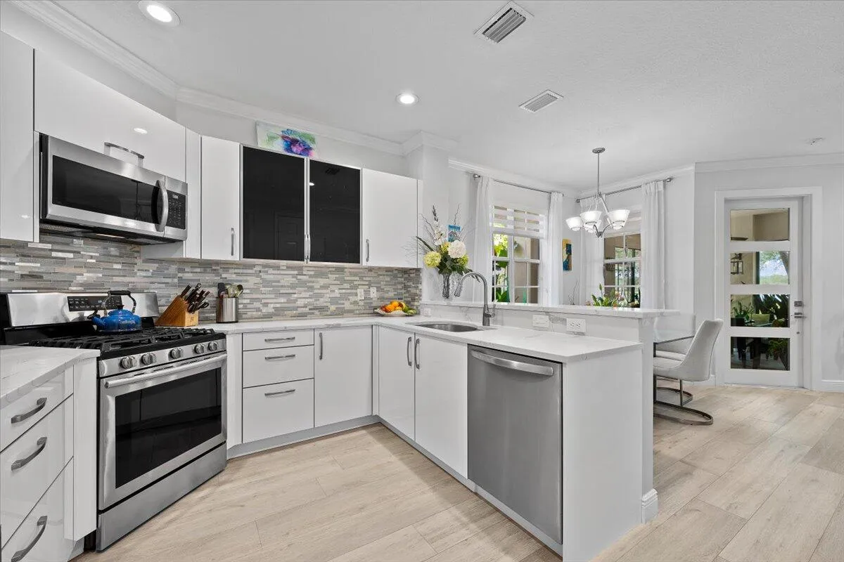 Open Modern Kitchen