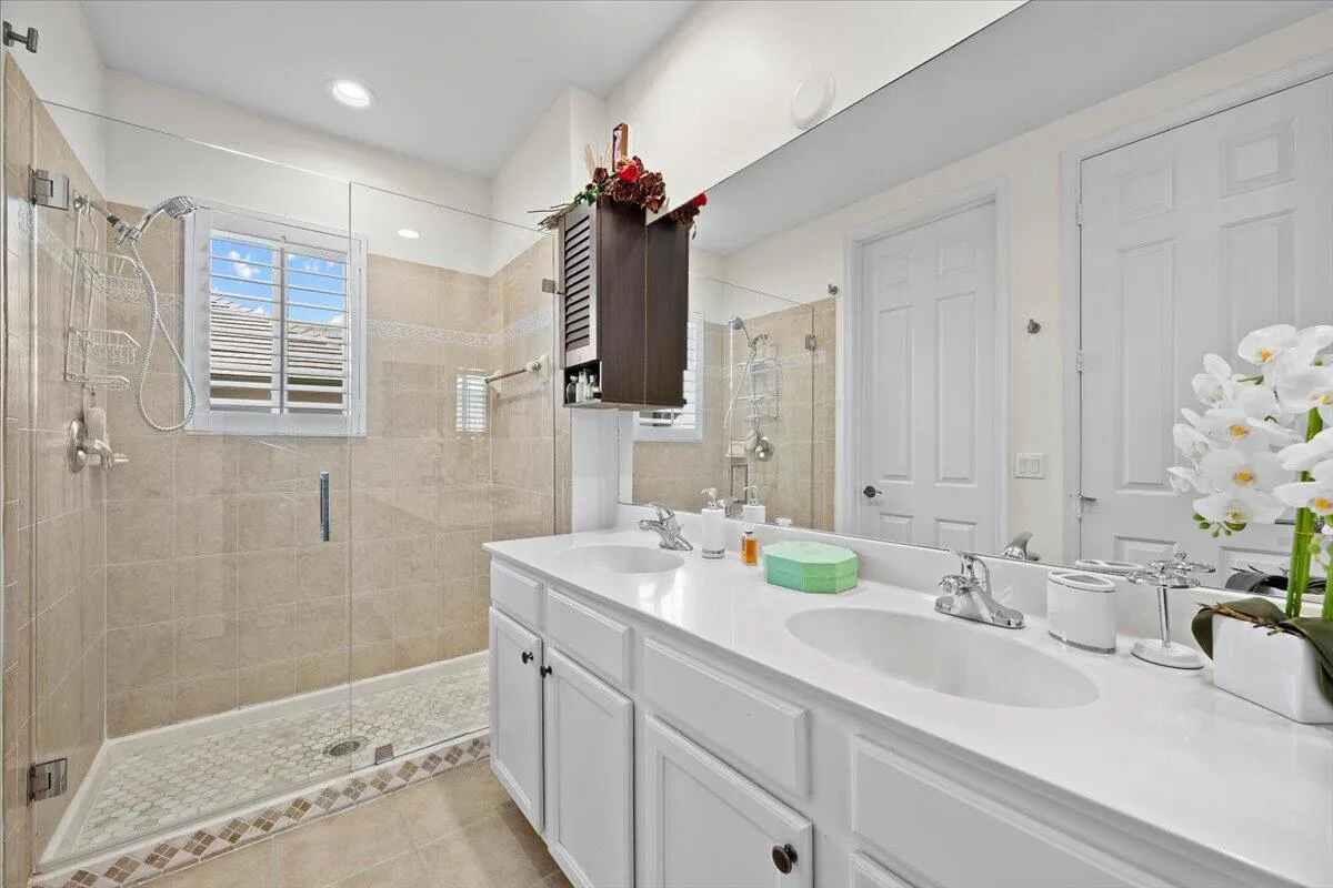 Owner's Suite Bathroom