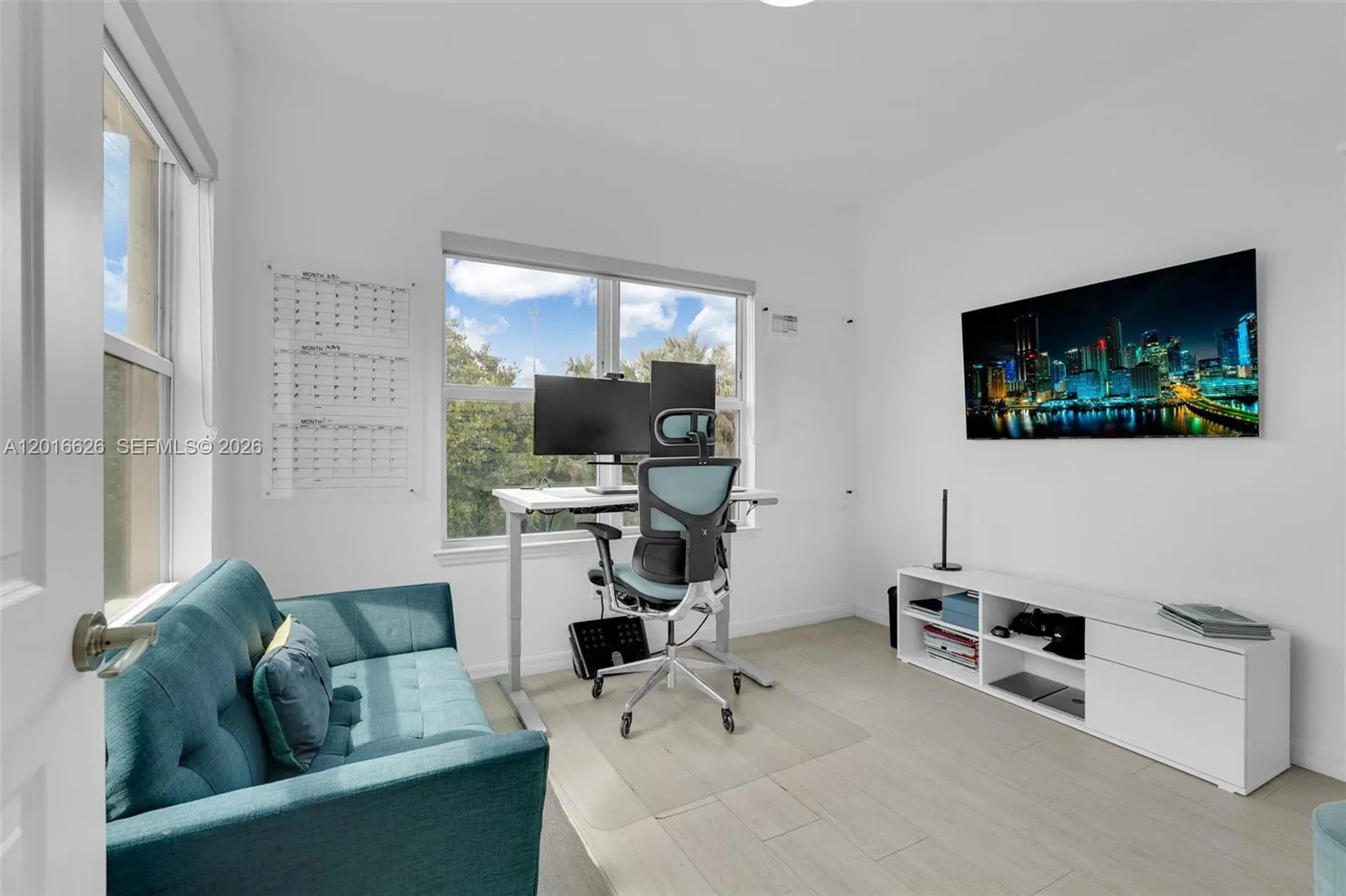 Den office