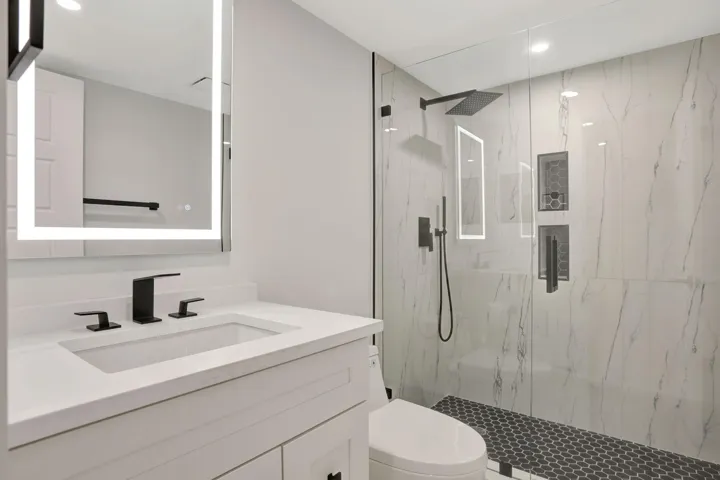 2nd Bathroom
