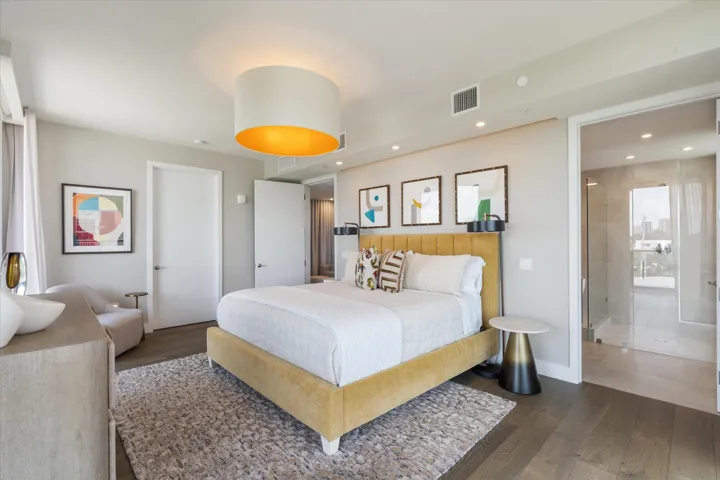 Guest Room 1