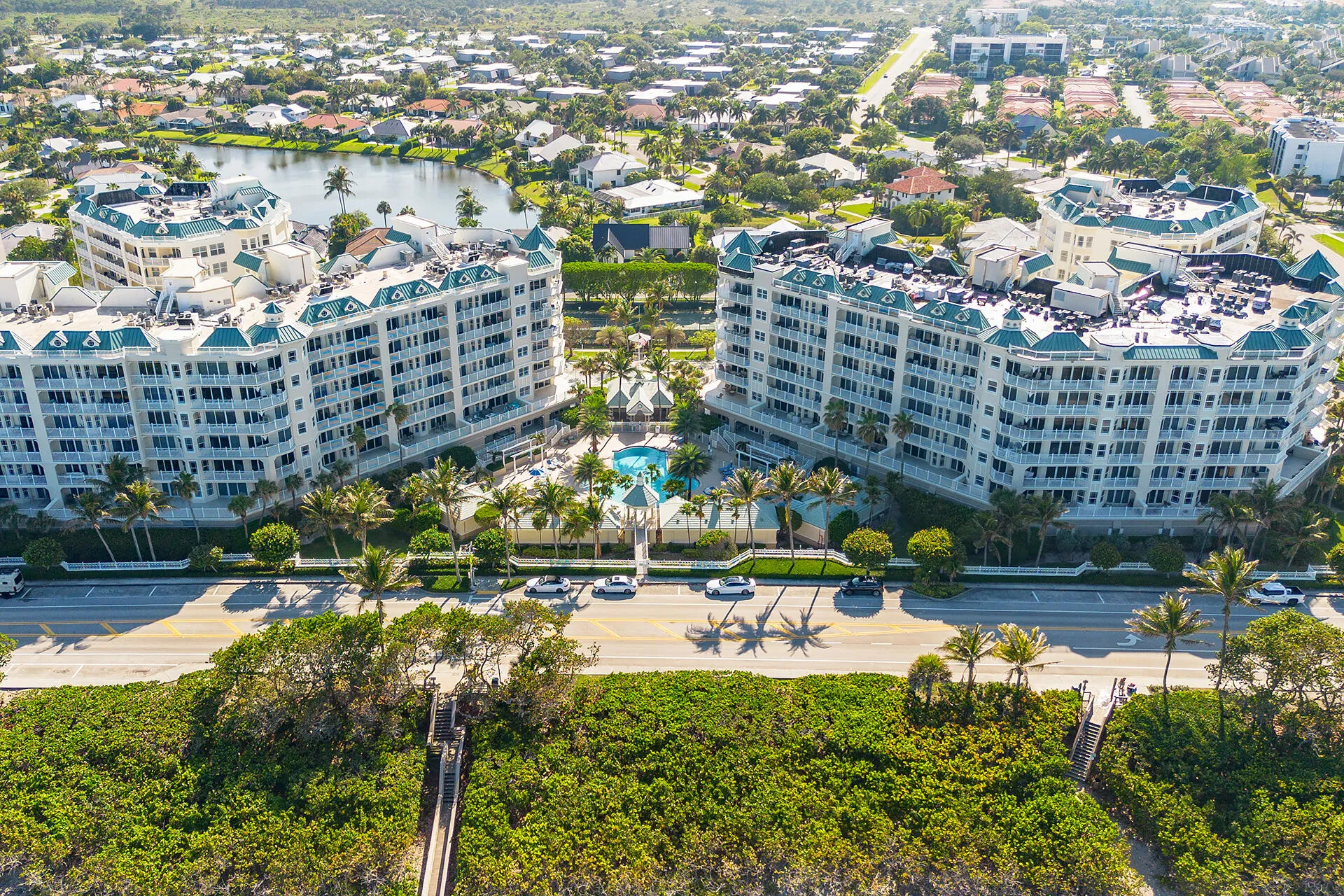 131-OCEAN-GRANDE-BLVD-APT-703-33477-085