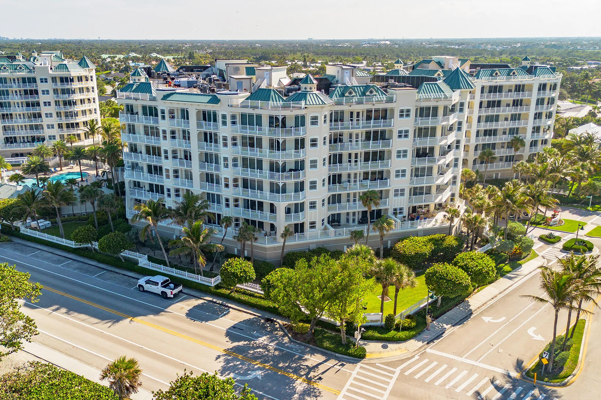 131-OCEAN-GRANDE-BLVD-APT-703-33477-079