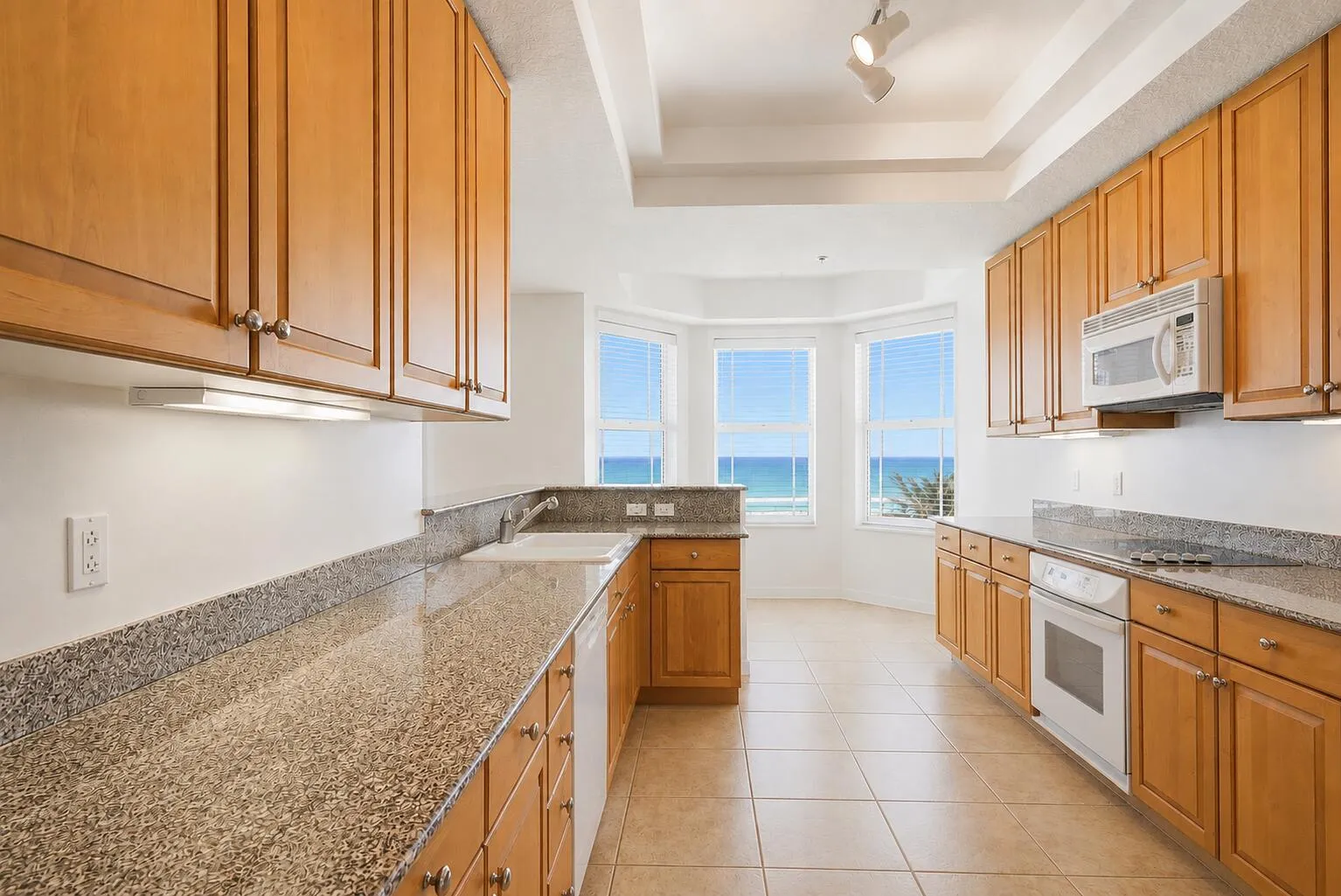 STAGED KITCHEN