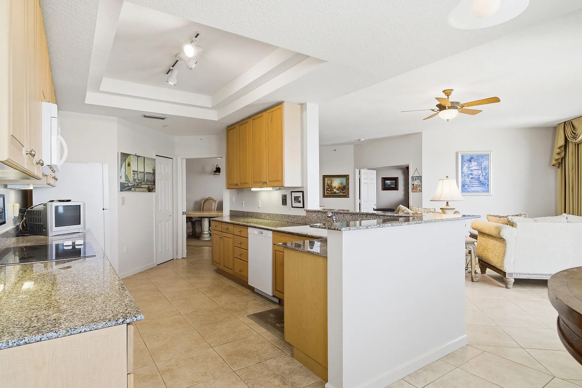 131-OCEAN-GRANDE-BLVD-APT-703-33477-015