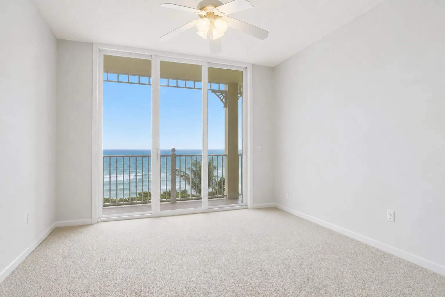 2ND BEDROOM NO FURNITURE
