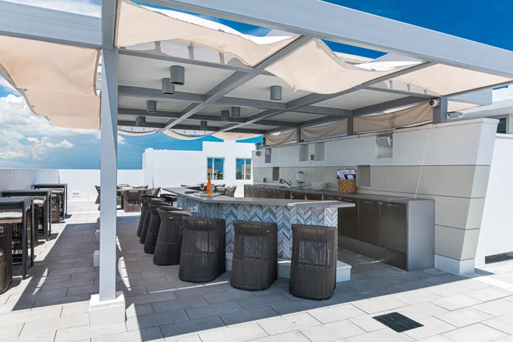 14 Rooftop Bar