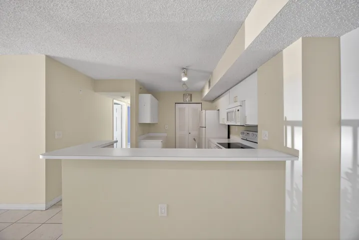 3844 Lyons Rd #101_Pics_17_Arturo Ruesta