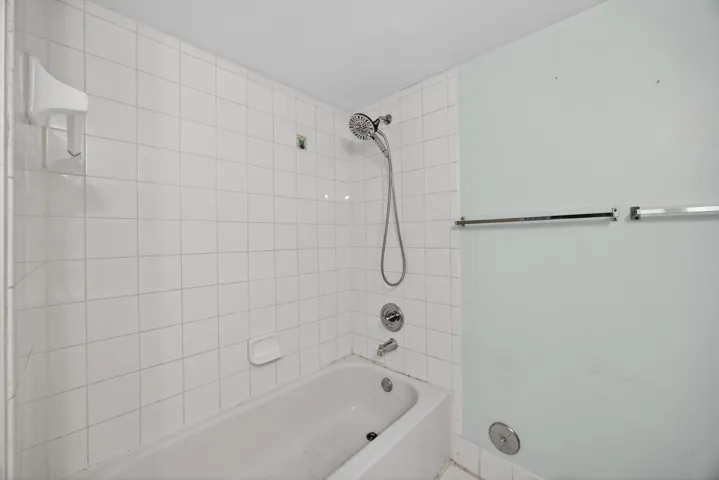 3844 Lyons Rd #101_Pics_27_Arturo Ruesta