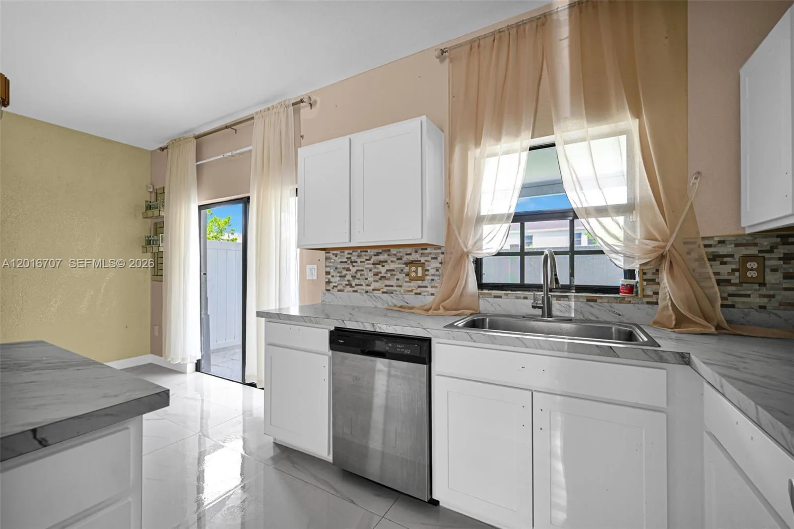 Property photo 114