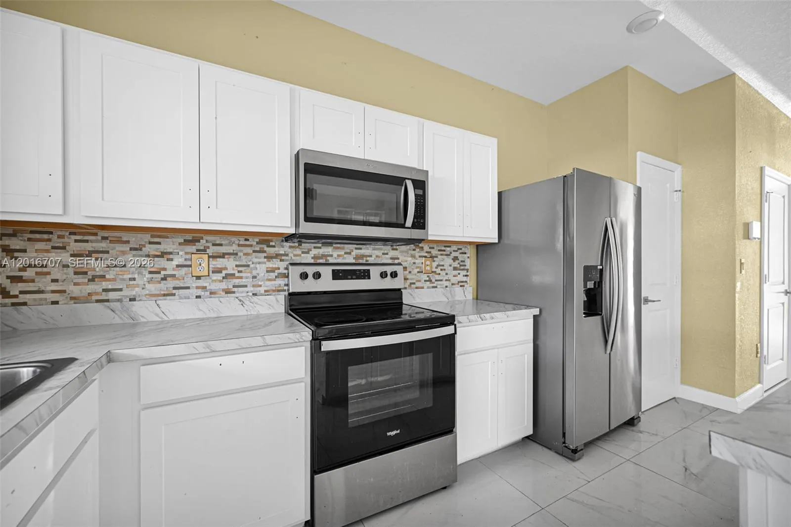 Property photo 314