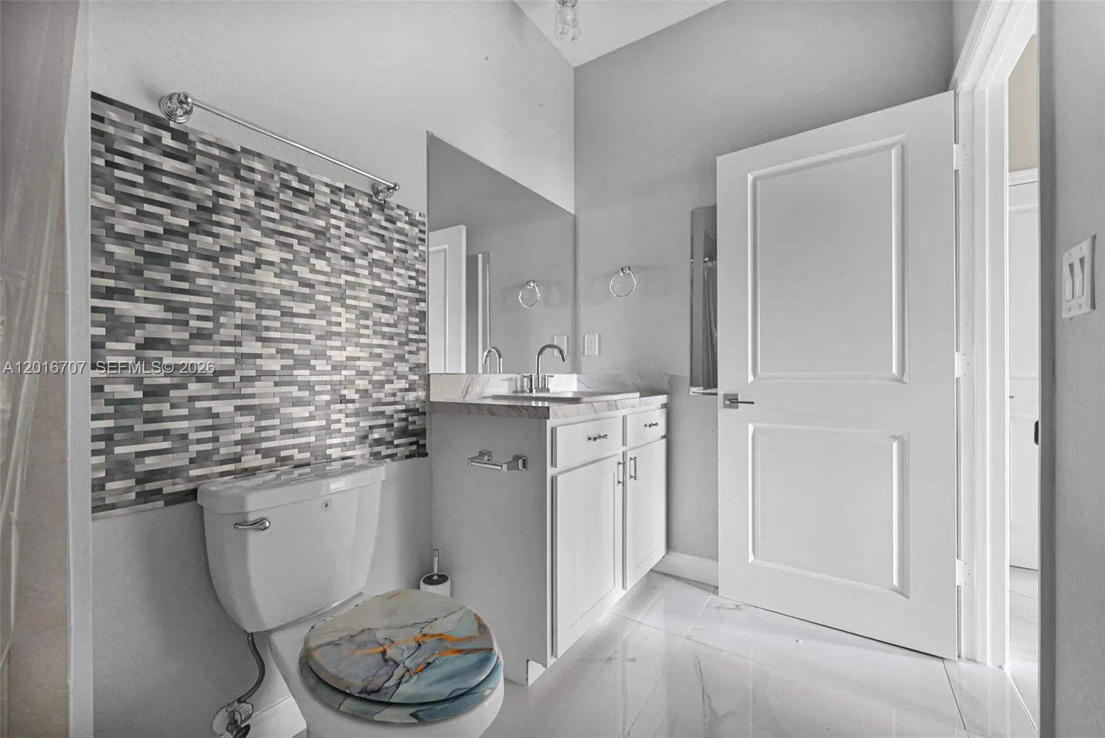 Property photo 180
