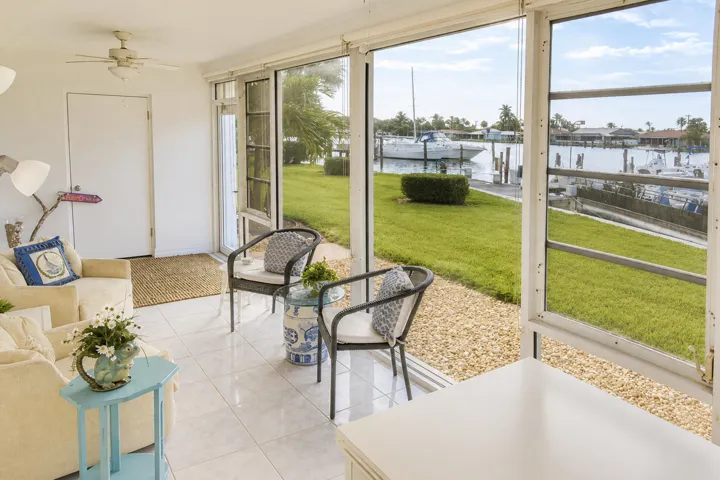 1351 Bayshore Dr-Interior-8