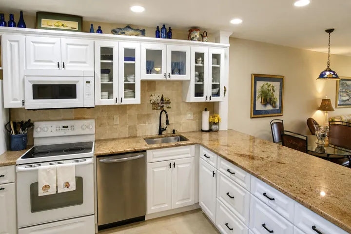 1351 Bayshore Dr-Interior-4