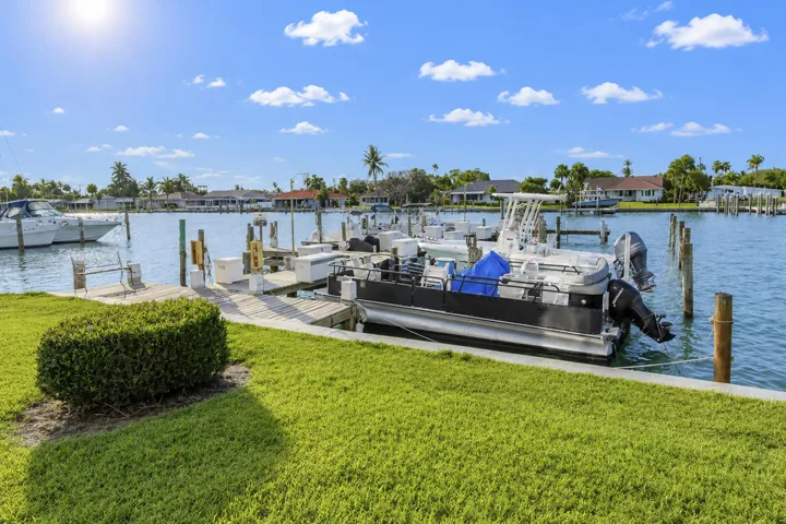 1351 Bayshore Dr-Exterior-7