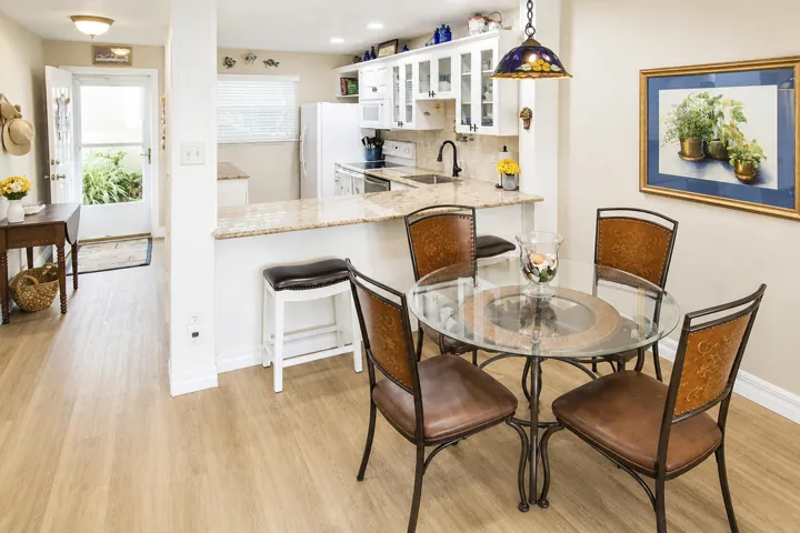 1351 Bayshore Dr-Interior-5