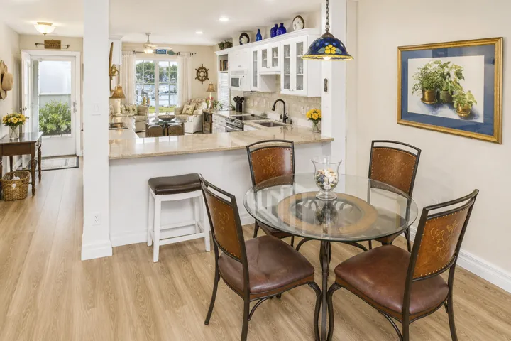 1351 Bayshore Dr-Interior-11