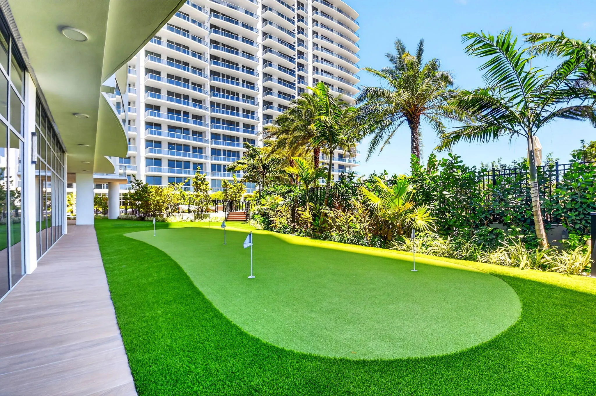 Amenities sixth floor mini golf