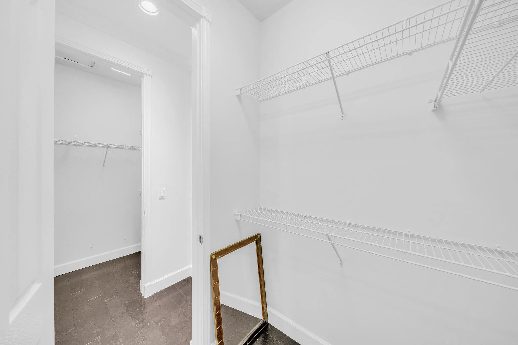 20 Primary Bedroom (4)