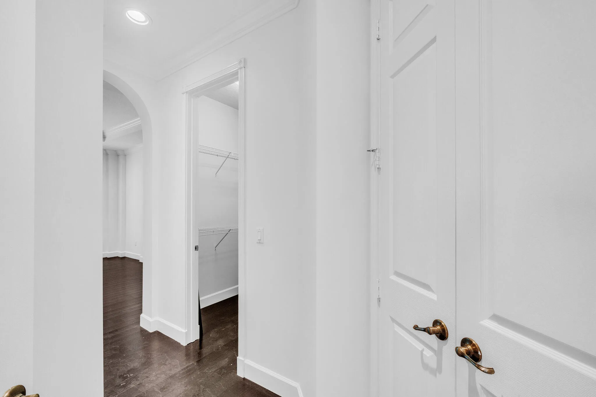 18 Primary Bedroom
