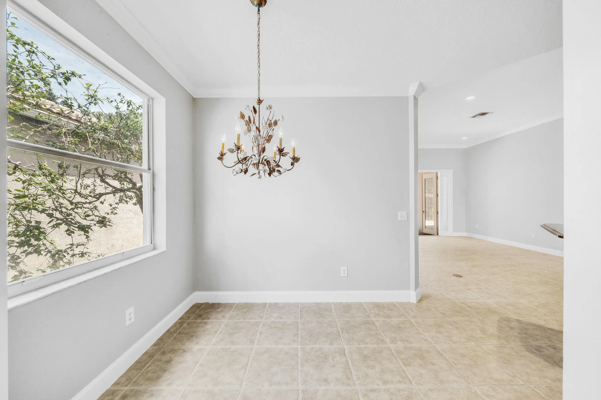 15 Breakfast Nook