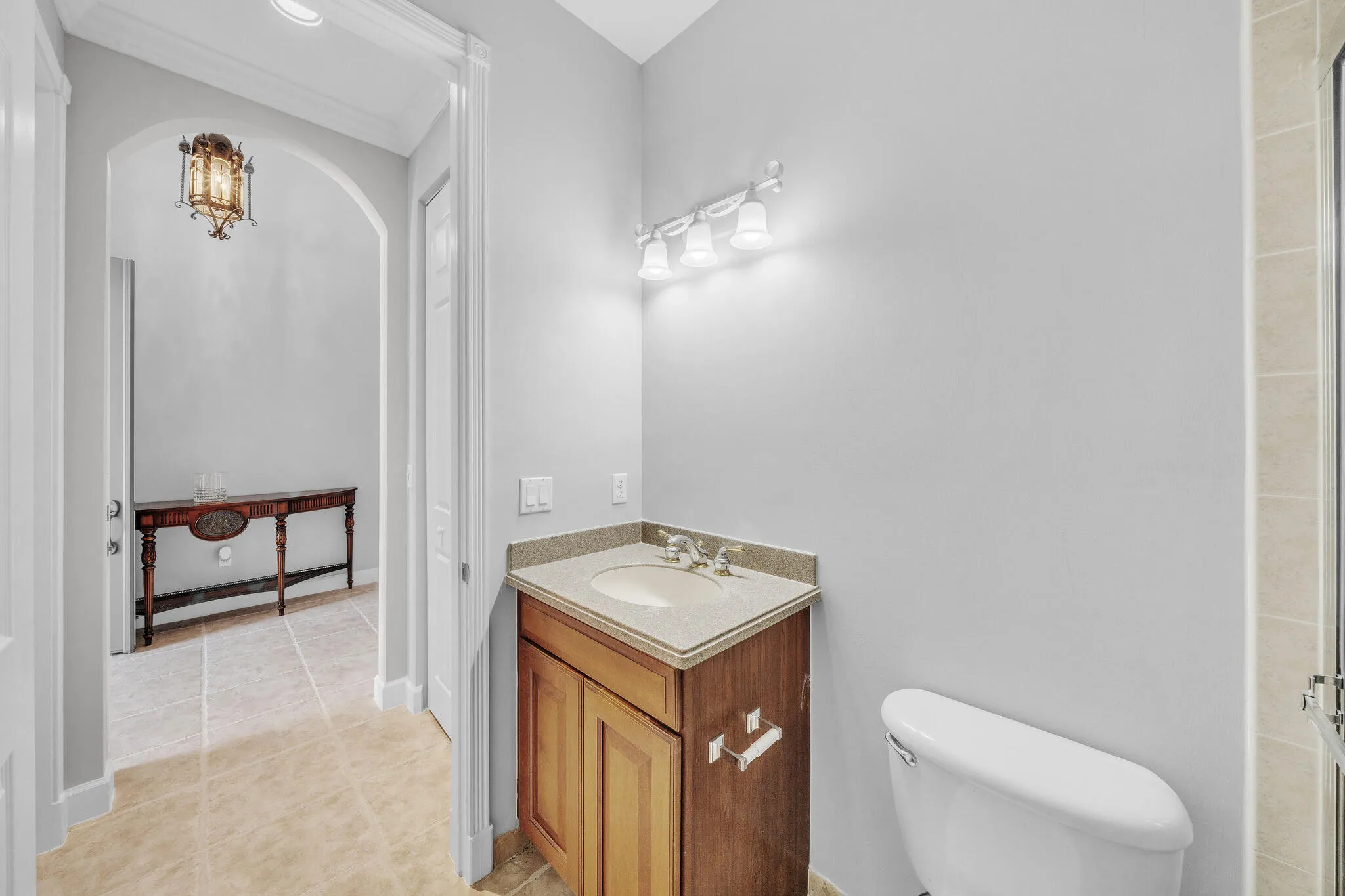 24 Guest Bathroom (2)