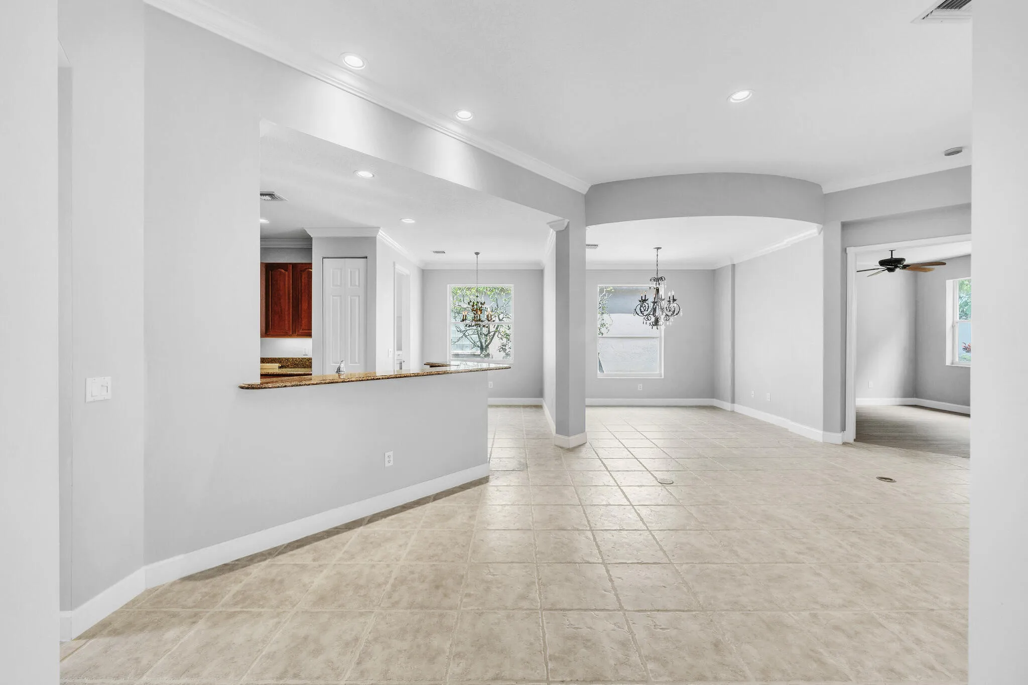 21 Living Area (1)