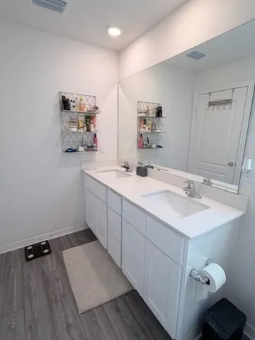 Master sink
