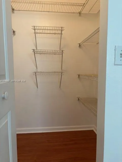 walking closet