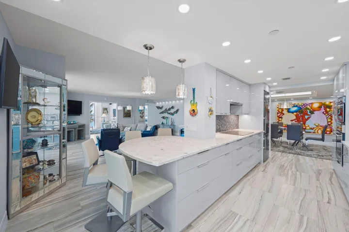 500 Ocean Drive - 12.jpg-SMALL