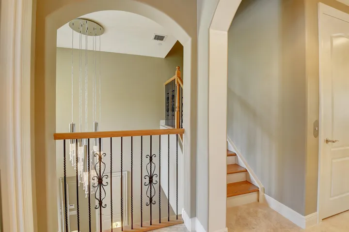 Vaulted ceiling from foyer