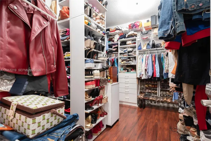 Closet Master Bedroom