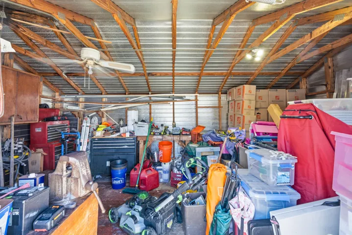 Shed 01 moving stuff