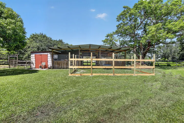 Pasture with Stable View