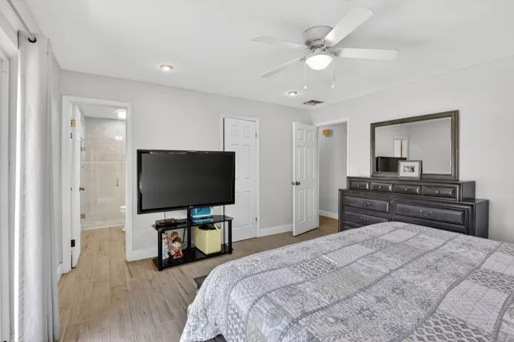 Primary bedroom with en suite