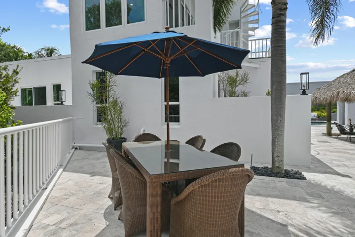 10561SELeParc(122)