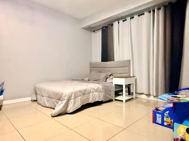 1st bedroom